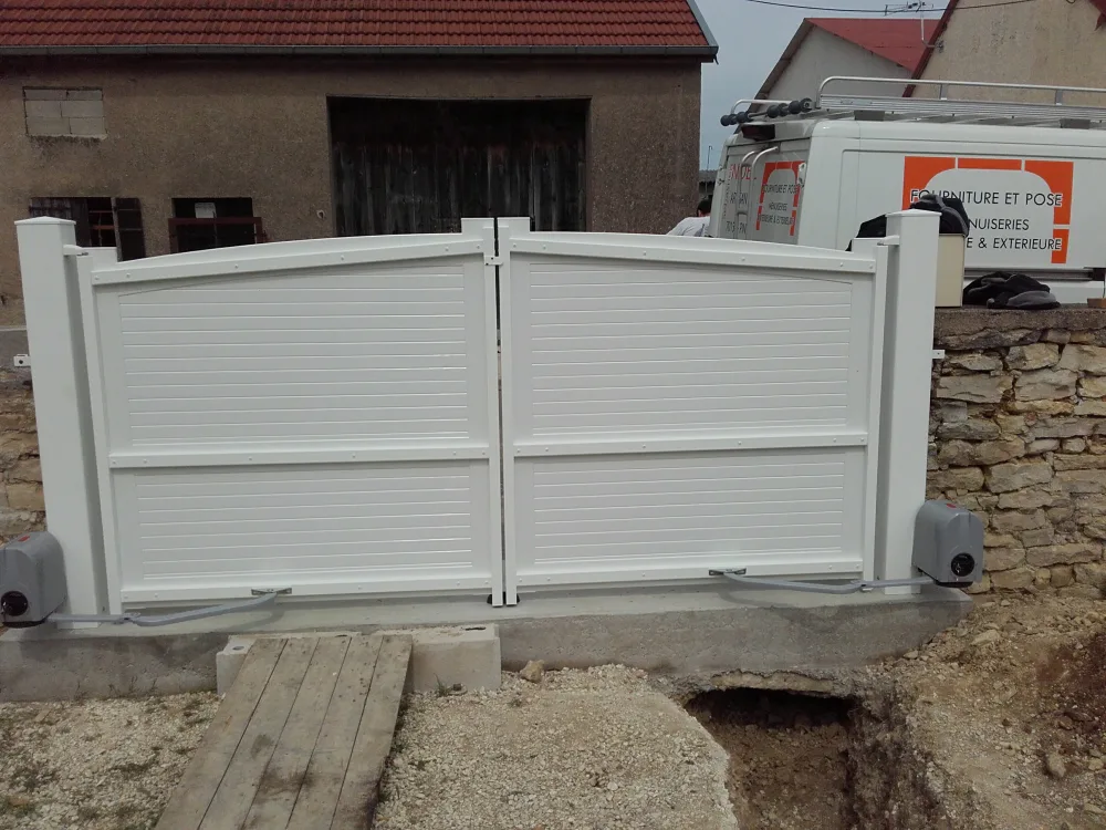 Fermetures PVC, aluminium et bois - SAS NOEL SEBASTIEN